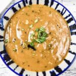featured image white wine turkey gravy.