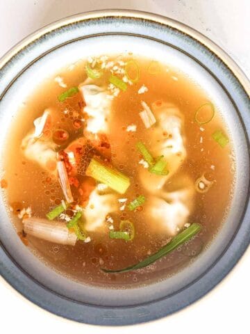 Easy Wonton Soup Recipe - Meghan It Up
