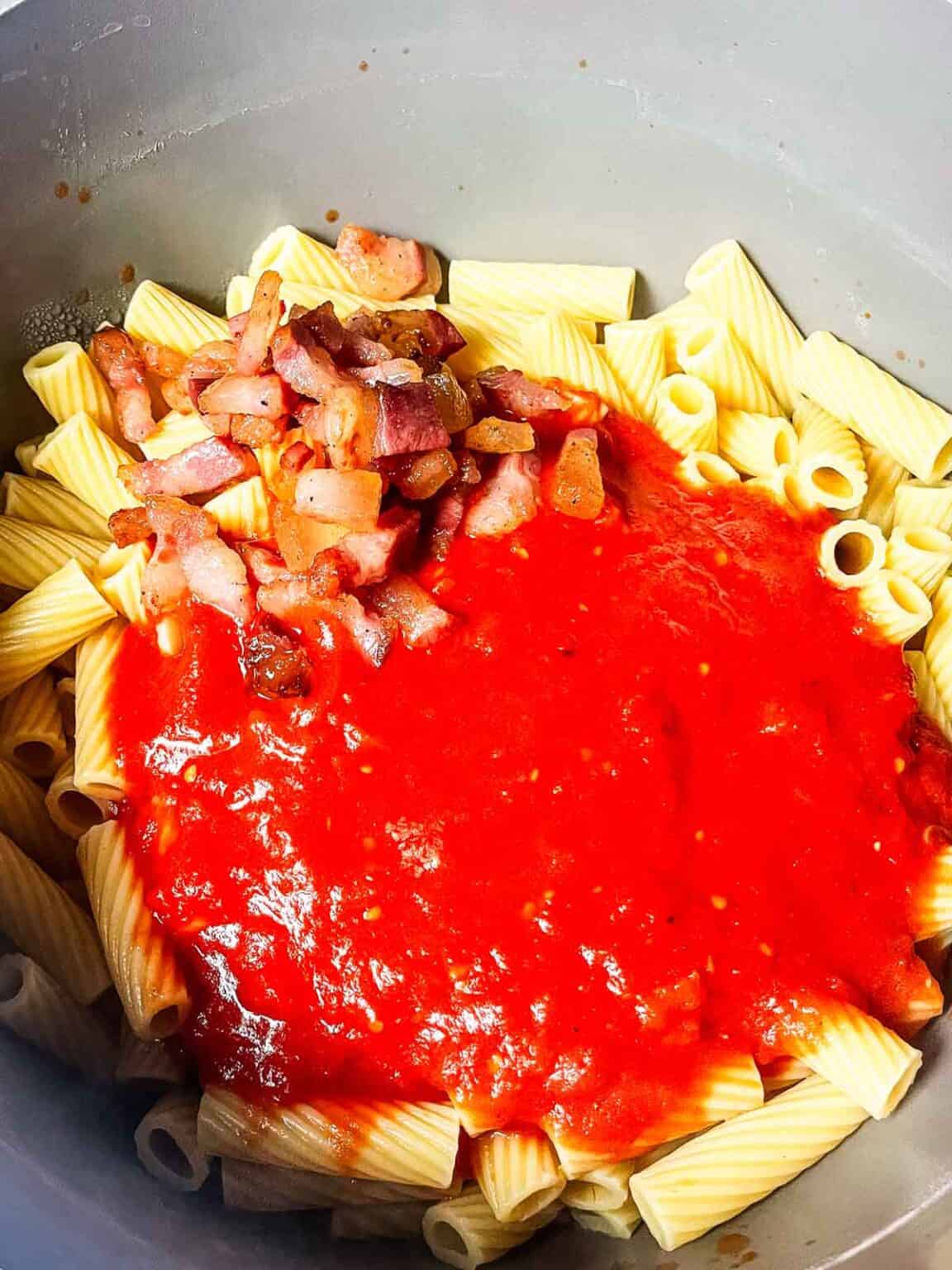 Rigatoni all’ Amatriciana - Meghan It Up